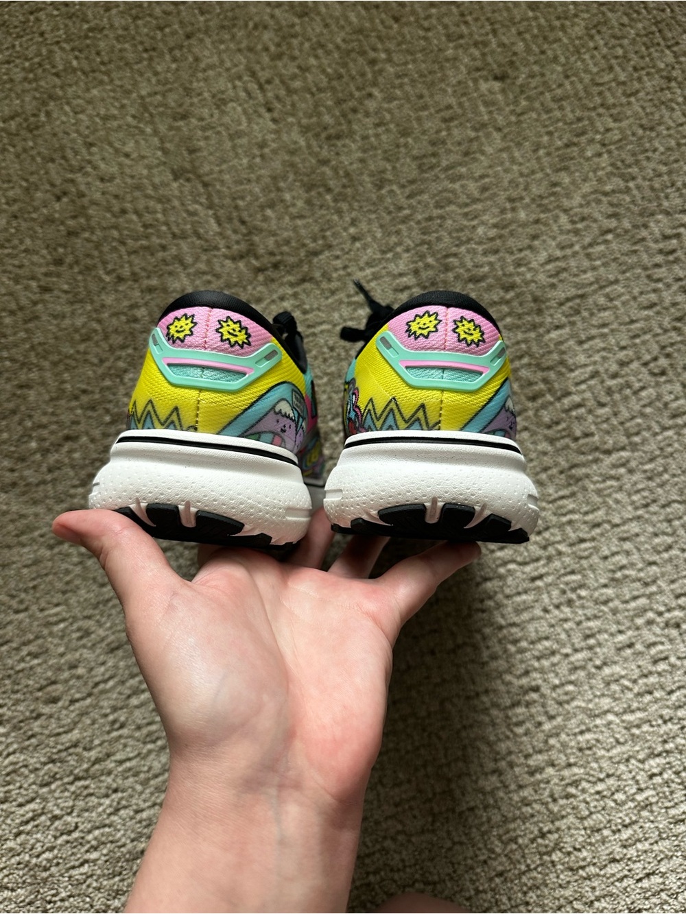 Women’s size 8 Wednesday Holmes x Brooks Ghost Running Shoes - Picture 5 of 8